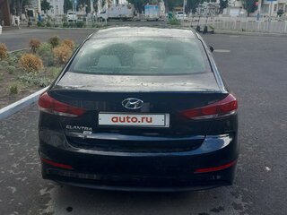 2017 Hyundai Elantra VI (AD), чёрный, 1000000 рублей, вид 4