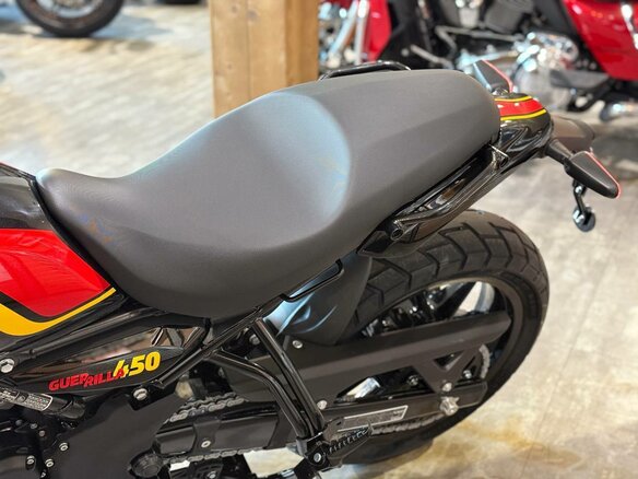2025 Royal Enfield Guerrilla 450, чёрный, 554000 рублей - вид 11