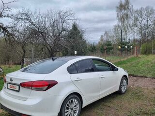 2018 Kia Cerato III Рестайлинг (Classic), белый, 1650000 рублей, вид 5