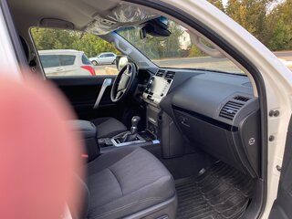 2023 Toyota Land Cruiser Prado 150 Series Рестайлинг 3, белый, 8200000 рублей, вид 5