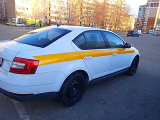 2020 Skoda Octavia III (A7) Рестайлинг, белый, 1200000 рублей, вид 4