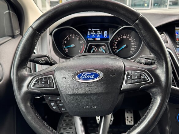 2015 Ford Focus III Рестайлинг, синий, 1520000 рублей - вид 20