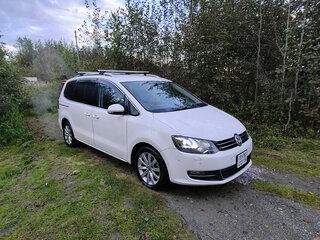 2013 Volkswagen Sharan II, белый, 1250000 рублей, вид 2