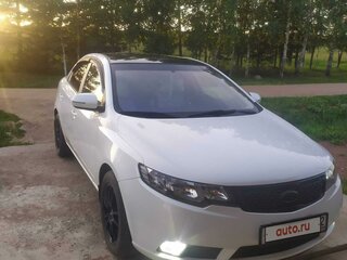 2012 Kia Cerato 6-speed II, белый, 890000 рублей, вид 5