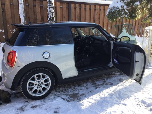 2016 Mini Hatch Cooper S III (F55/F56), серебристый - вид 3