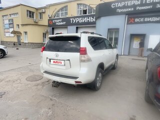 2011 Toyota Land Cruiser Prado 150 Series, белый, 3100000 рублей, вид 3