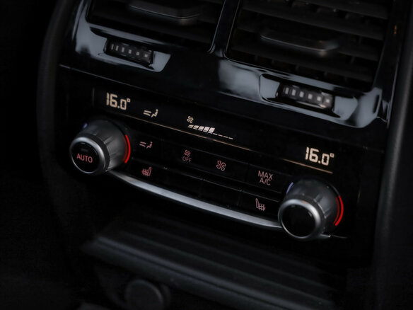 2021 BMW M5 VI (F90) Рестайлинг, чёрный, 10518527 рублей - вид 36