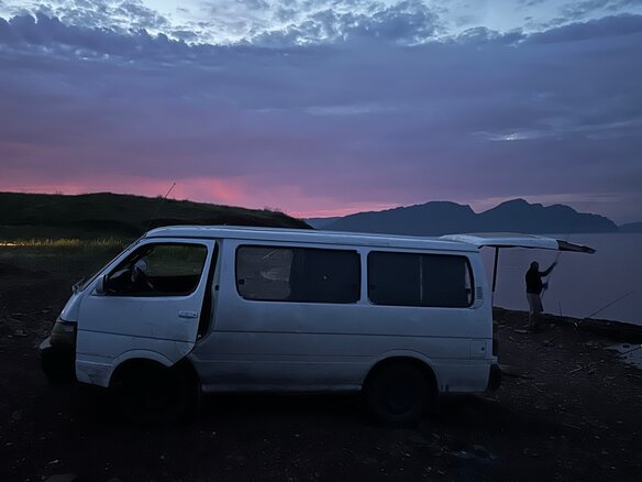 1991 Toyota HiAce H100, белый, 270000 рублей - вид 2