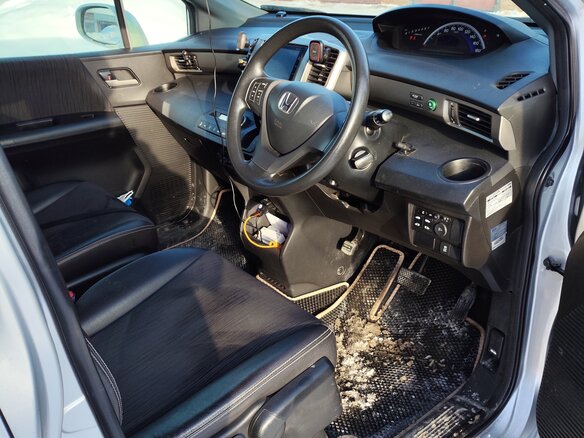 2013 Honda Freed Spike I Рестайлинг, серый, 1090000 рублей - вид 1
