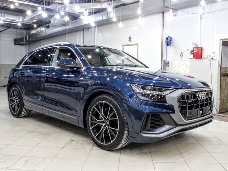 2018 Audi Q8 55 TFSI I (4M), синий, 5500000 рублей, вид 1