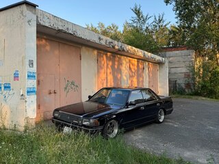 1990 Toyota Crown VIII (S130), синий, 700000 рублей, вид 5