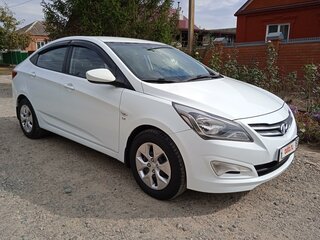 2015 Hyundai Solaris I Рестайлинг, белый, 1150000 рублей, вид 3
