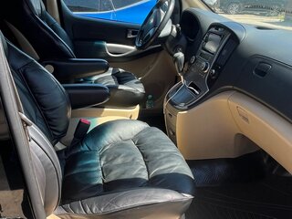 2011 Hyundai Grand Starex I, чёрный, 2500000 рублей, вид 3