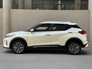 2023 Nissan Kicks I Рестайлинг, белый, 1400000 рублей, вид 3