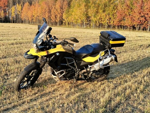 2012 BMW F 650 GS, жёлтый, 600000 рублей - вид 3