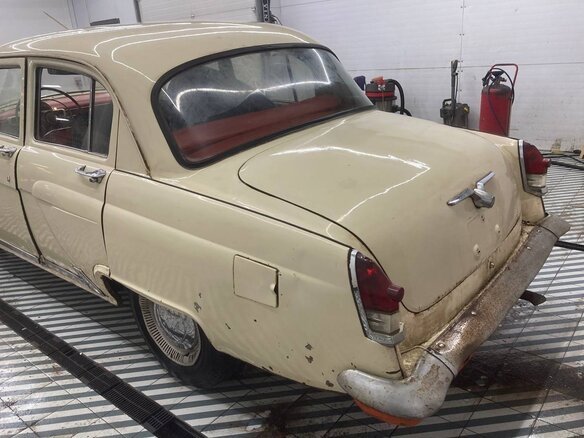1968 ГАЗ 21 «Волга» 21Р, бежевый, 250000 рублей - вид 2