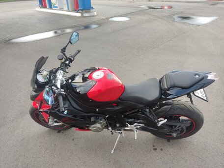 2018 BMW S 1000 R, красный, 999000 рублей, вид 4