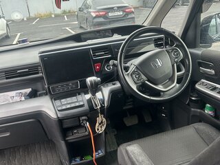 2018 Honda Stepwgn Spada V Рестайлинг, чёрный, 2200000 рублей, вид 4