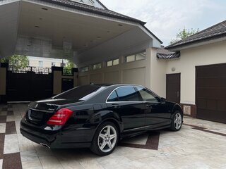 2011 Mercedes-Benz S-Класс 500 Long V (W221) Рестайлинг, чёрный, 3500000 рублей, вид 4