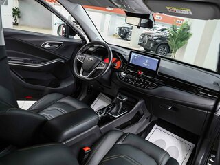2025 Москвич 3, чёрный, 1290000 рублей, вид 5