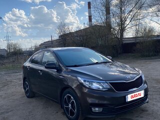 2015 Kia Rio III Рестайлинг, коричневый, 1350000 рублей, вид 2