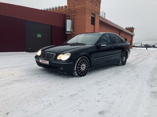 2000 Mercedes-Benz C-Класс 200 II (W203), чёрный, 595000 рублей, вид 2