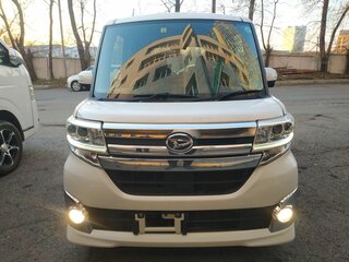 2015 Daihatsu Tanto III Рестайлинг, белый, 750000 рублей, вид 2