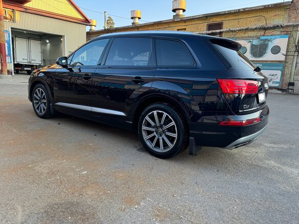 2016 Audi Q7 II (4M), синий, 4150000 рублей - вид 4