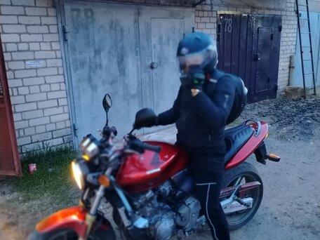 1999 Honda CB 650F, пурпурный, 350000 рублей, вид 4