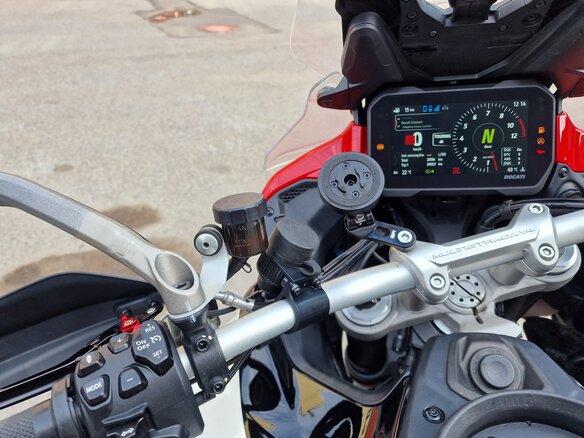 2021 Ducati Multistrada V4, красный, 1990000 рублей - вид 4