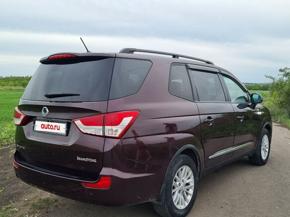 2013 SsangYong Stavic, фиолетовый, 1490000 рублей - вид 10