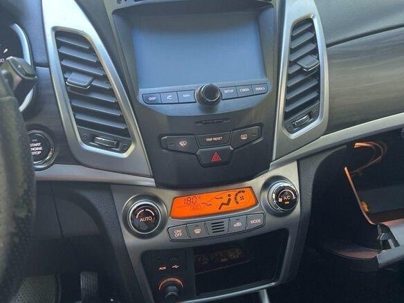 2014 SsangYong Actyon II Рестайлинг, чёрный, 1050000 рублей - вид 8