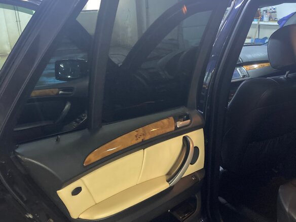 2003 BMW X5 4.6is I (E53), чёрный, 1750000 рублей - вид 14