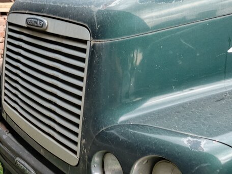 2003 Freightliner Century Class, зелёный, 2000000 рублей, вид 4