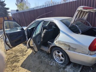 1998 Mitsubishi Lancer VII, серебристый, 75000 рублей, вид 2