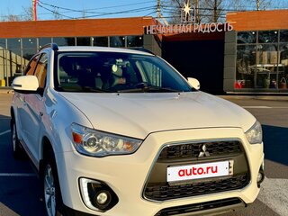 2014 Mitsubishi ASX I Рестайлинг, белый, 900000 рублей, вид 1