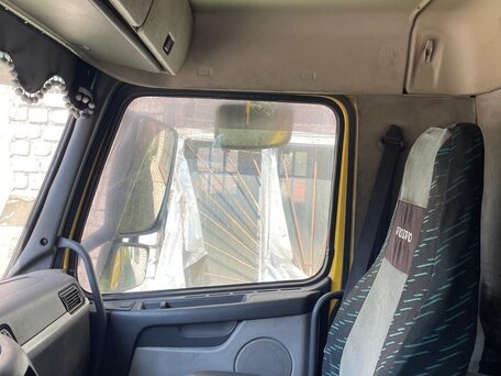 2004 Volvo FM, оранжевый, 3500000 рублей, вид 5