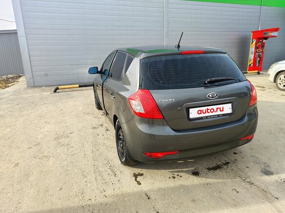 2011 Kia Ceed I Рестайлинг, серебристый, 715000 рублей - вид 4