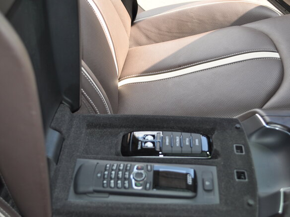 2012 Audi A8 Long III (D4), чёрный - вид 12