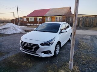 2017 Hyundai Solaris II, белый, 1350000 рублей, вид 3