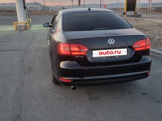 2013 Volkswagen Jetta VI, чёрный, 957000 рублей, вид 2
