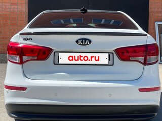 2016 Kia Rio III Рестайлинг, белый, 1300000 рублей, вид 2