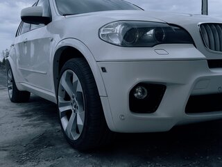 2011 BMW X5 50i II (E70) Рестайлинг, белый, 2050000 рублей, вид 5