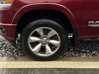 2020 Ram 1500 Crew Cab V, красный, 3500000 рублей, вид 3