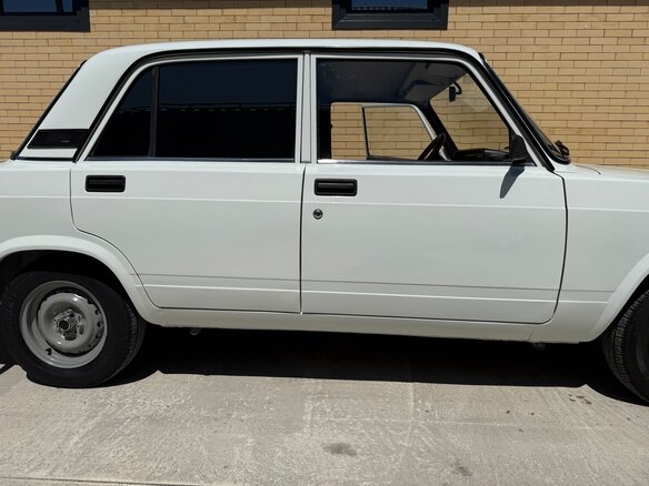 2010 Lada (ВАЗ) 2107, белый, 990000 рублей - вид 6