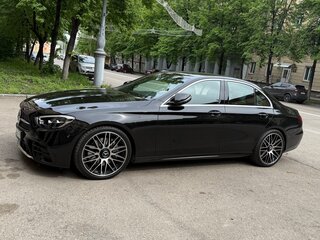 2021 Mercedes-Benz E-Класс 200 V (W213, S213, C238) Рестайлинг, чёрный, 4500000 рублей, вид 1