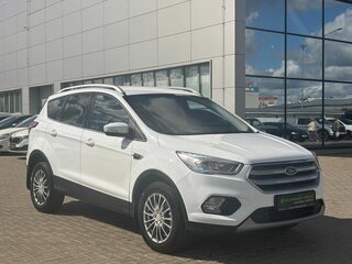 2018 Ford Kuga II Рестайлинг, белый, 1780000 рублей, вид 2