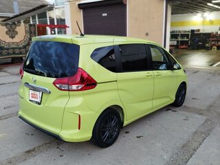 2019 Honda Freed II Рестайлинг, жёлтый, 1700000 рублей, вид 4