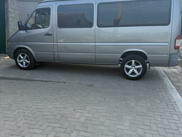 2001 Mercedes-Benz Sprinter, серебристый, 999000 рублей - вид 1