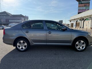2013 Skoda Octavia II (A5) Рестайлинг, серый, 1365000 рублей, вид 4